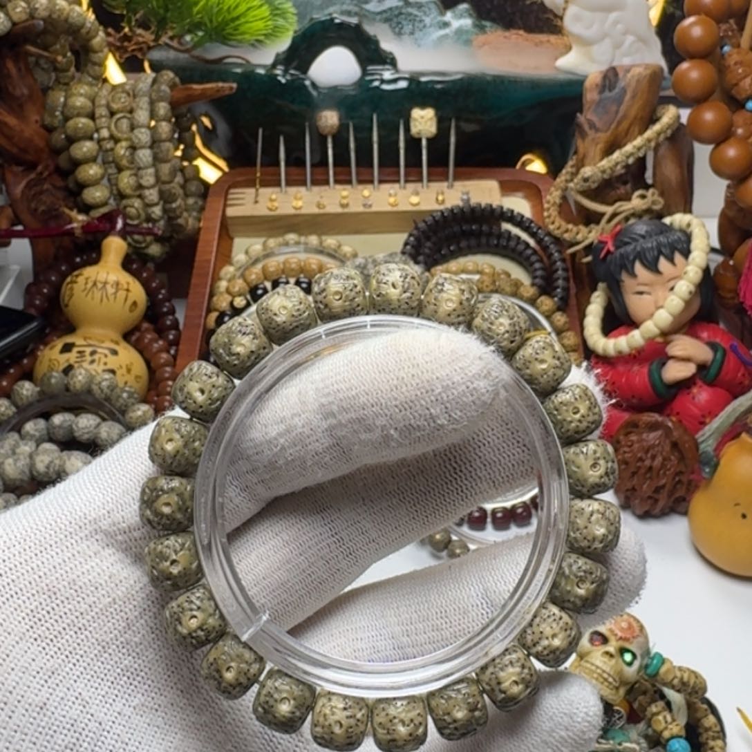 星月菩提手串4号车尺寸10.9石玉龙须单圈