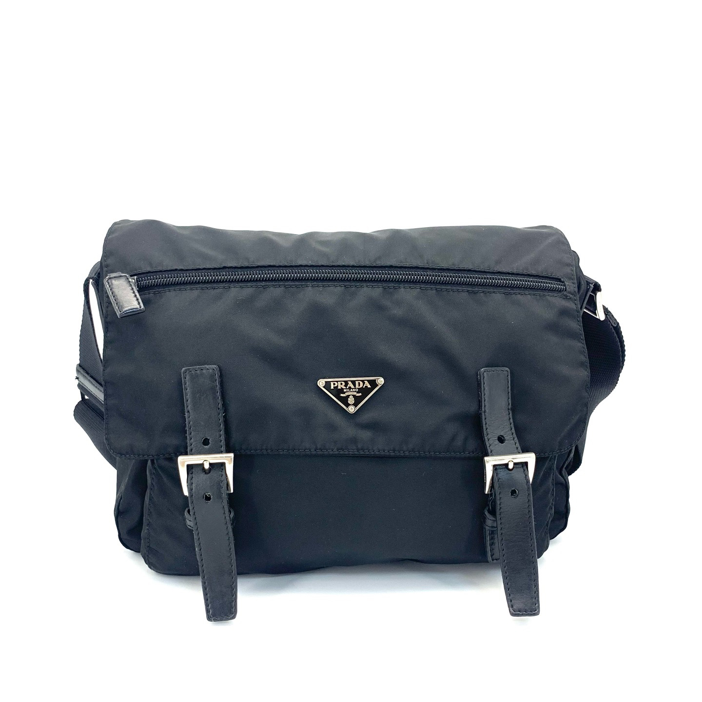 95新 Prada/普拉达 黑色尼龙双扣斜挎包 尺寸30/25