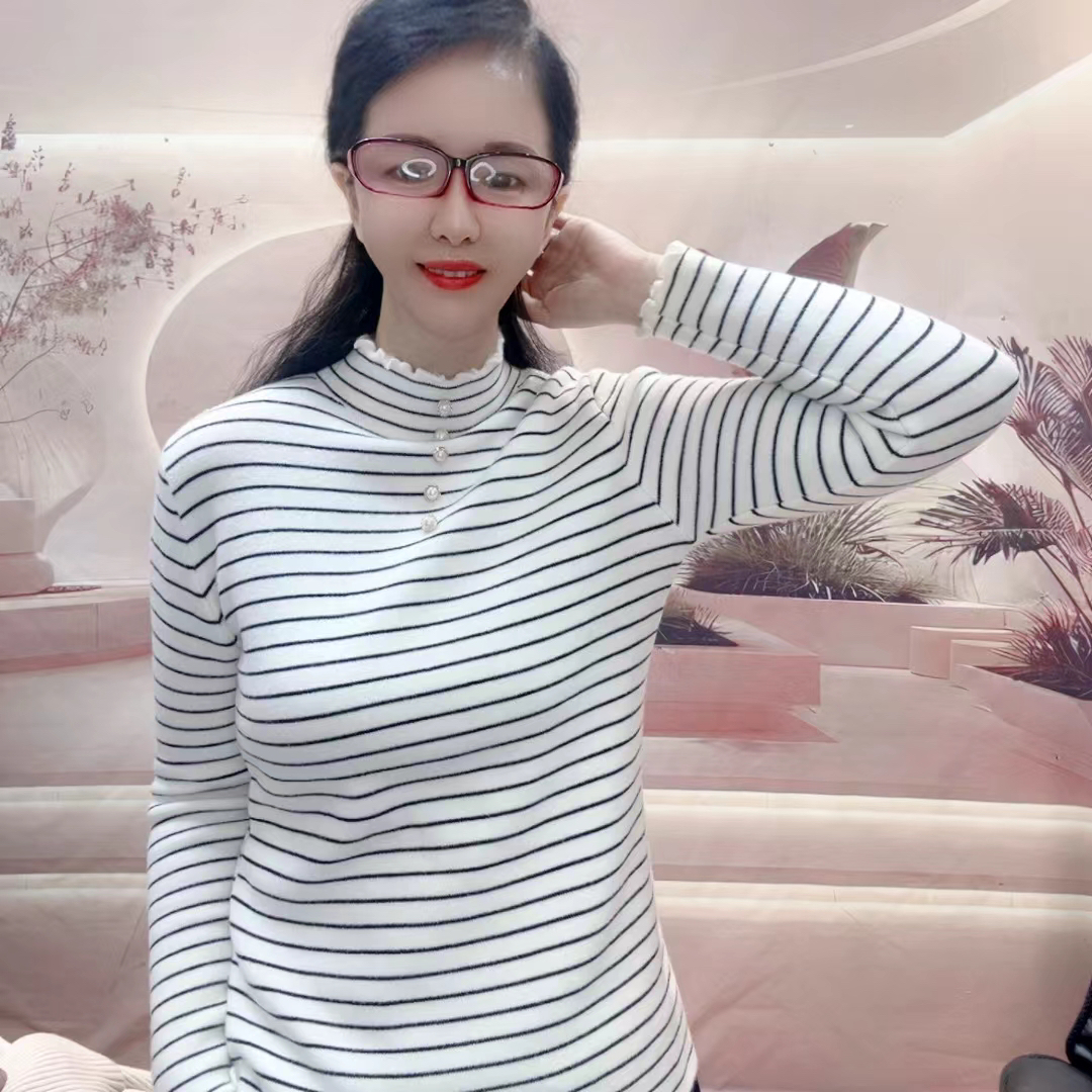 大码女装胖mm秋冬季加绒加厚半高领条纹内搭保暖修身显瘦长袖上衣