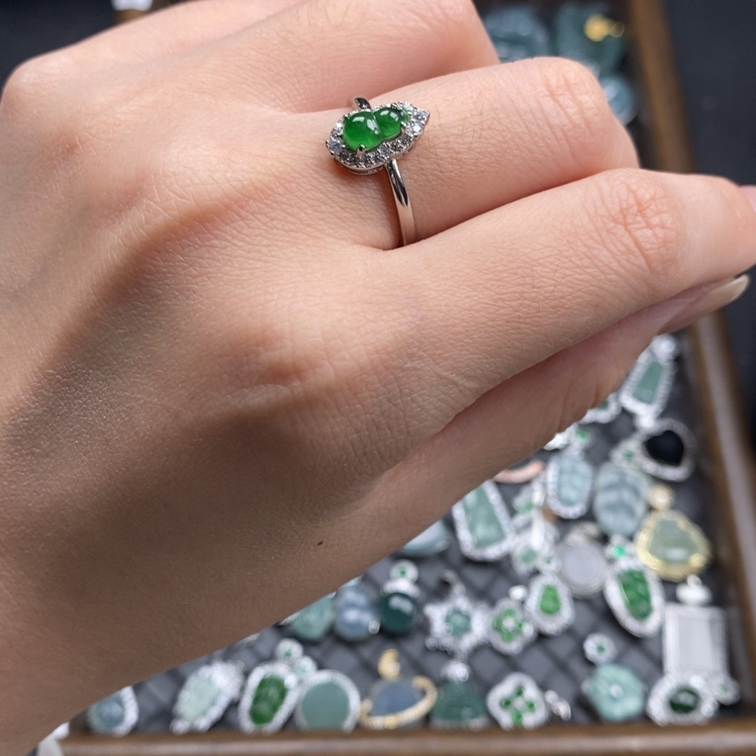 未镶嵌挂件翡翠翡翠