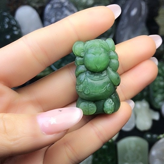 和田玉（碧玉）未镶嵌颈饰