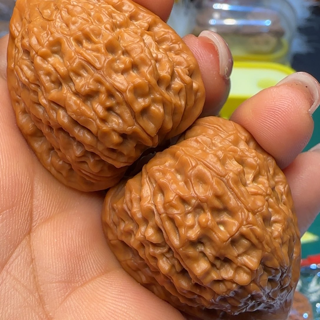 文玩核桃吊坠34➕一抹红