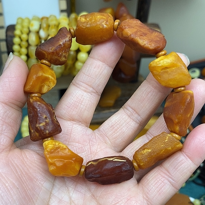 蜜蜡未镶嵌裸石手串