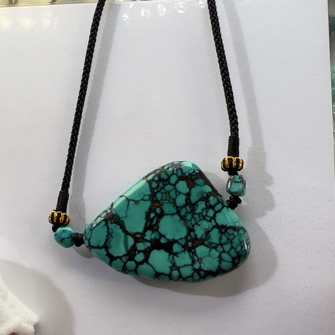 绿松石未镶嵌挂件