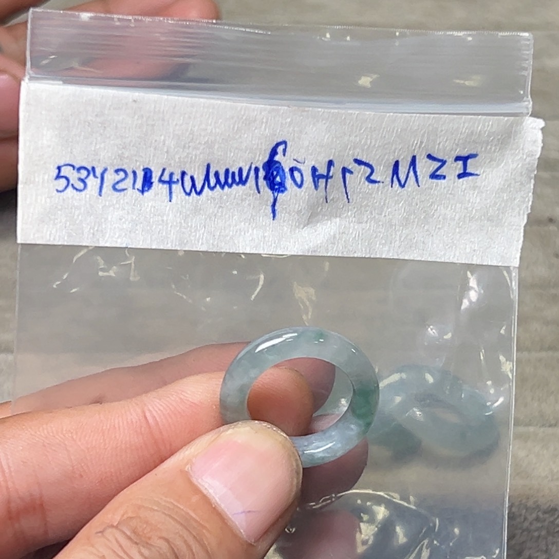 定制翡翠未镶嵌你**字