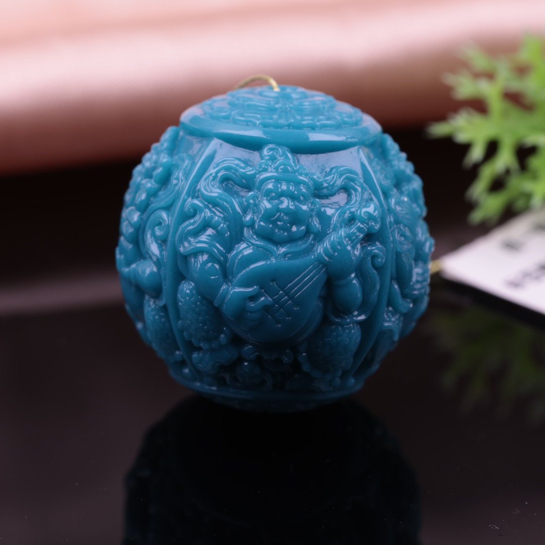 原矿纯天然绿松石精品雕件四大天王锁骨珠