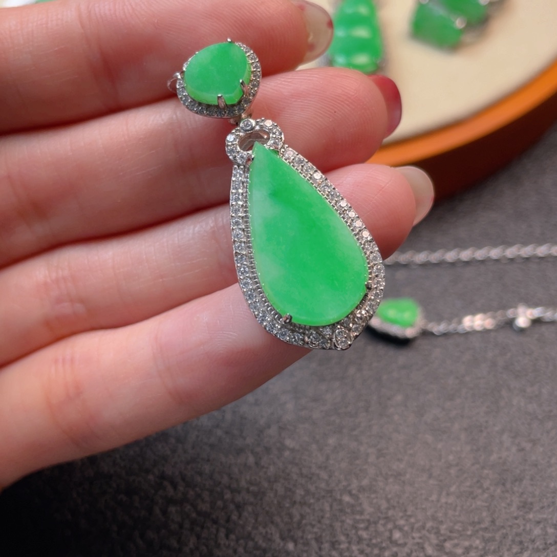 翡翠吊坠(不含链)银S925镶嵌