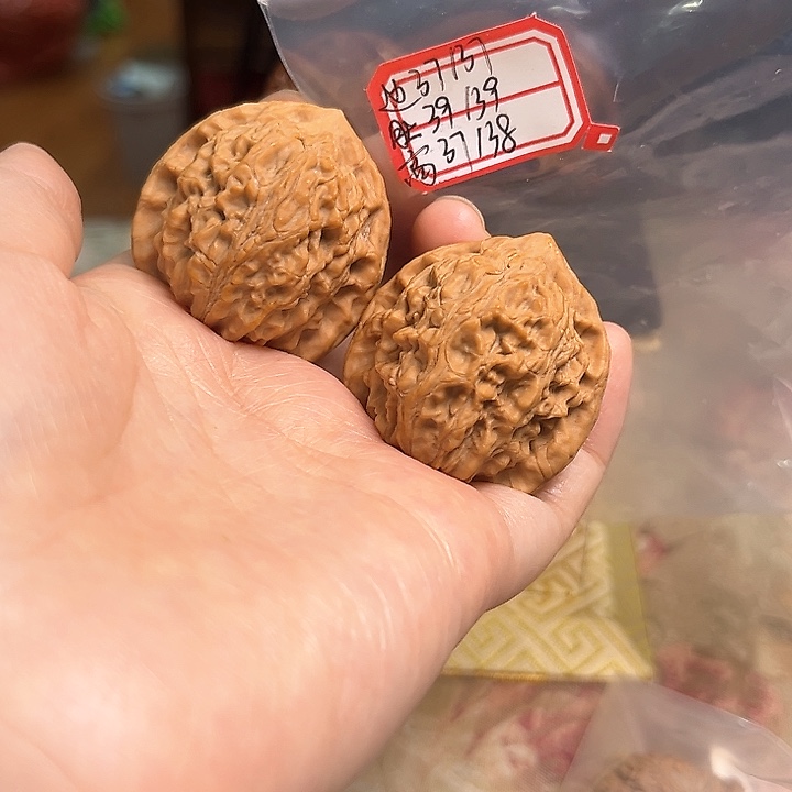 文玩核桃把件罗家沟