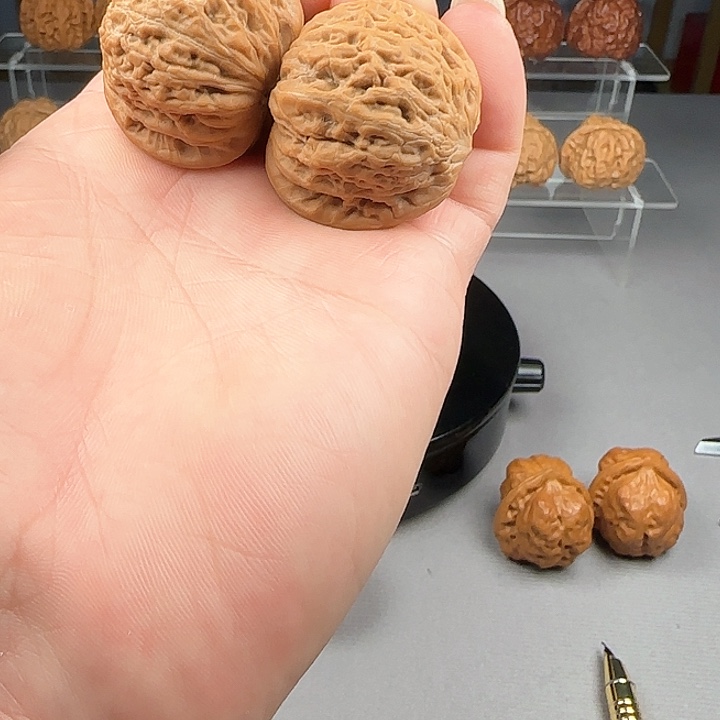 桃核把件锋**下铁锤妹妹