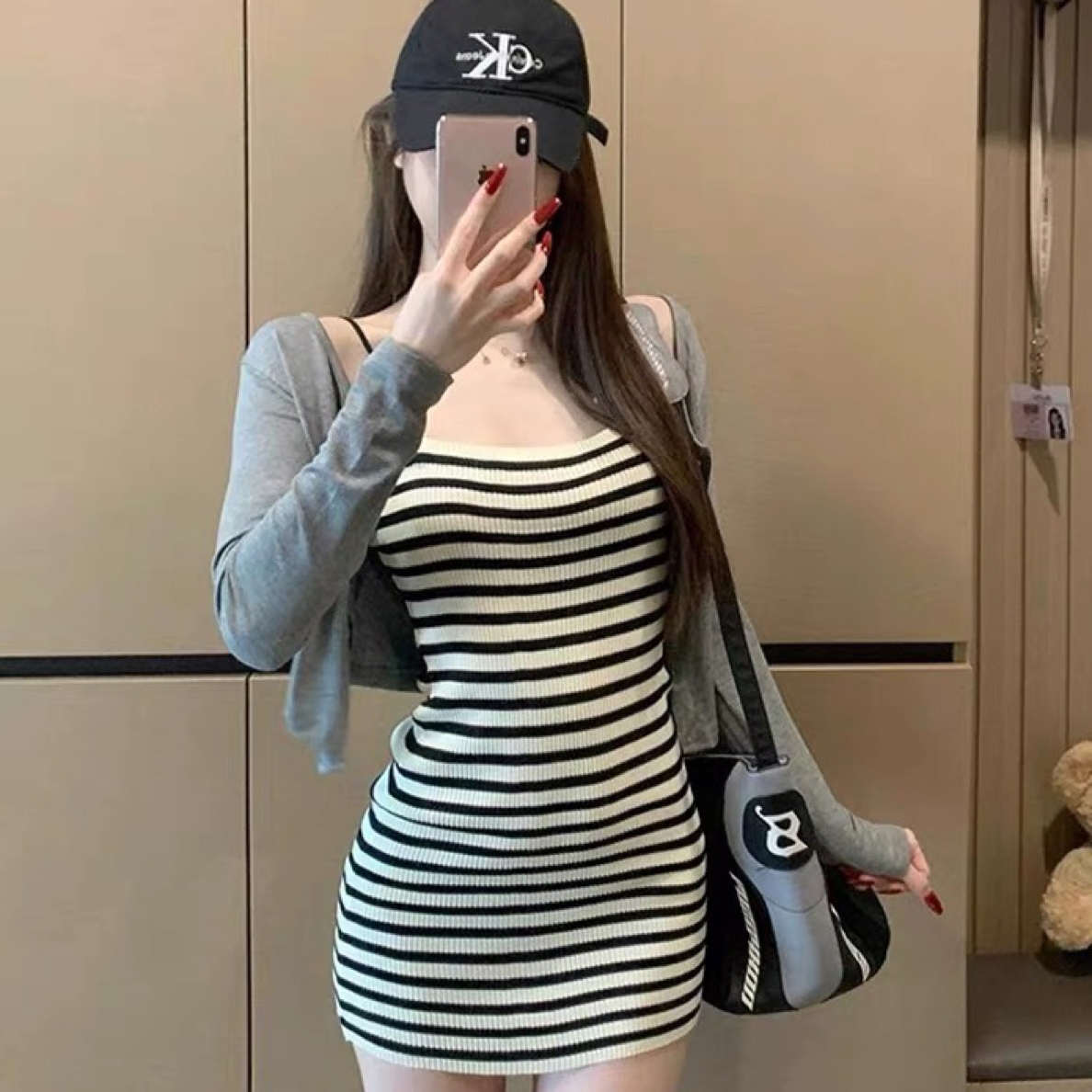 古奈家针织条纹吊带包臀辣妹显瘦连衣裙纯欲时尚气质