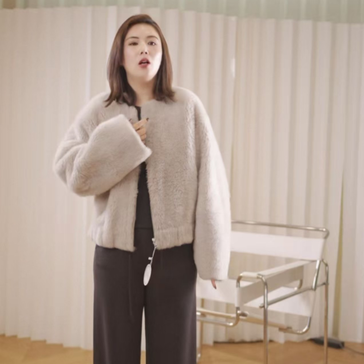 图片没有拍出1%的美 西班牙进口阿尔巴卡羊绒拉贡短外套 现货20件