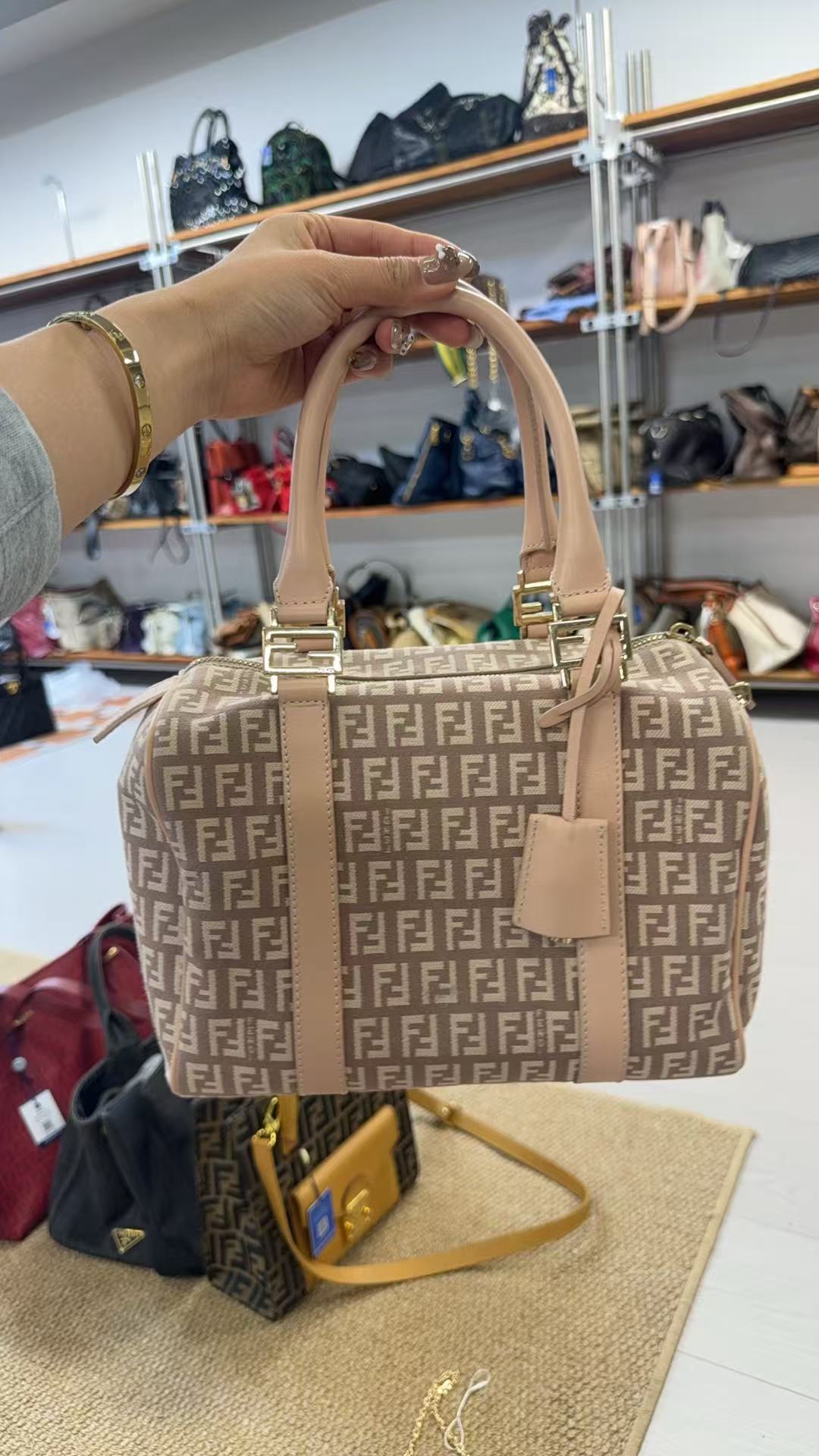 99新 FENDI/芬迪 【TVB识货】 帆布拼粉色 手提包