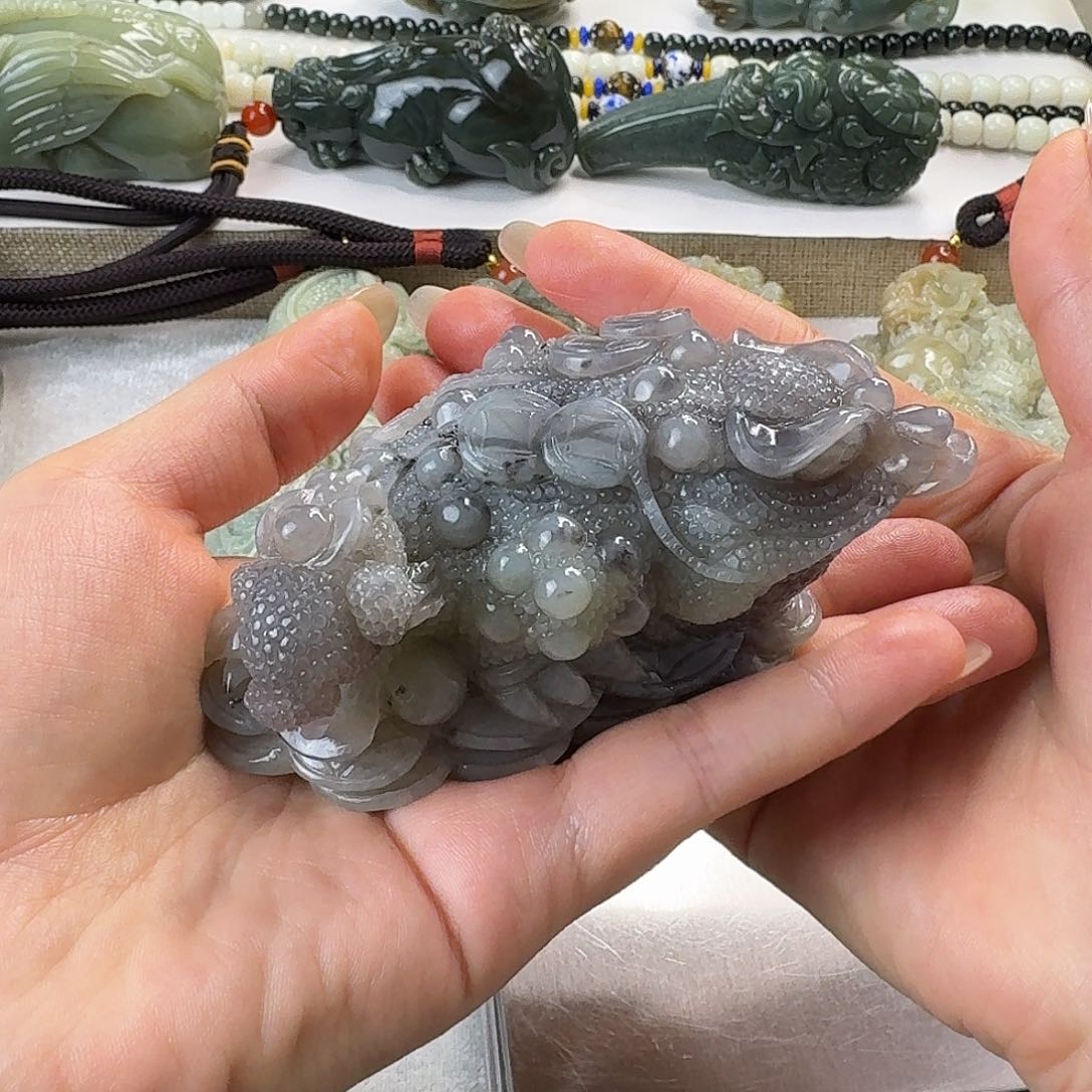 颈饰未镶嵌和田玉欣**荣