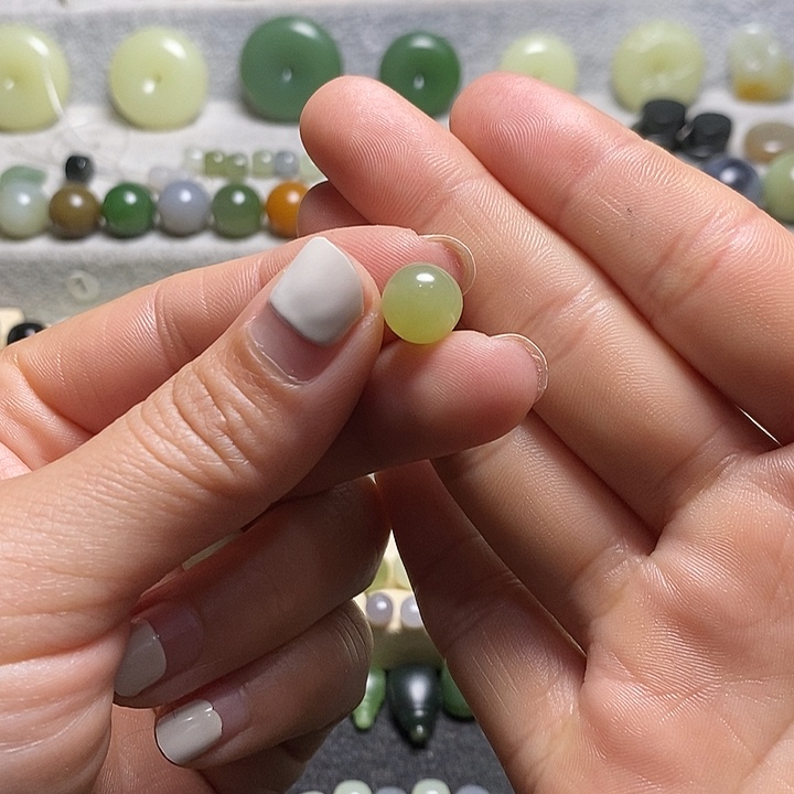 和田玉手链未镶嵌奔**年