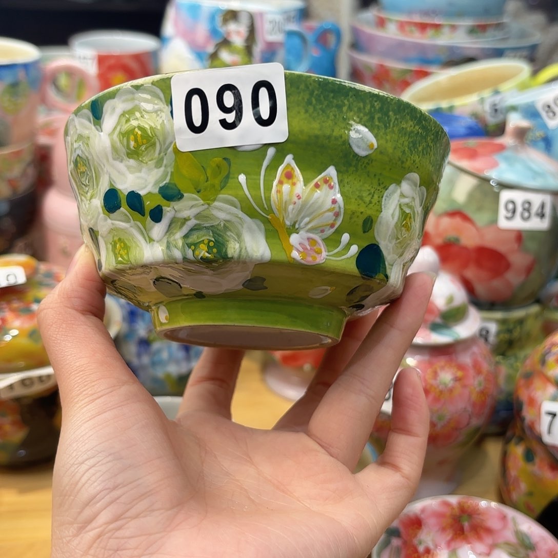 瓷片兔兔好可爱啊我