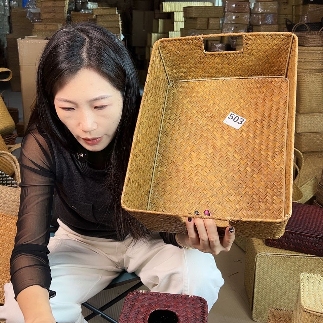 梅***子草编草编包/草编收纳盒微瑕疵