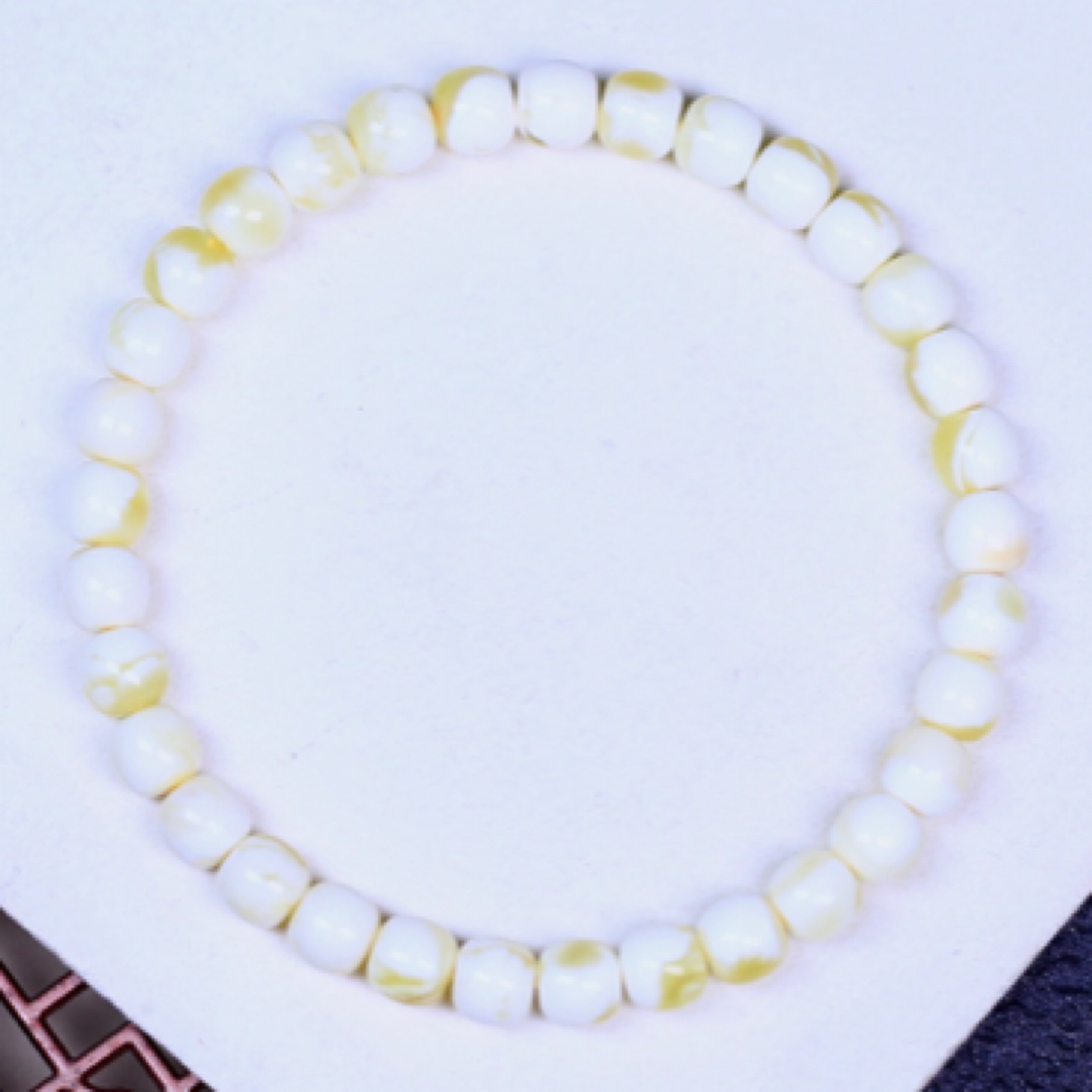 6.1*5.6mm俄料瓷白花老型手串，高桩器型，货头品质，4.15克，