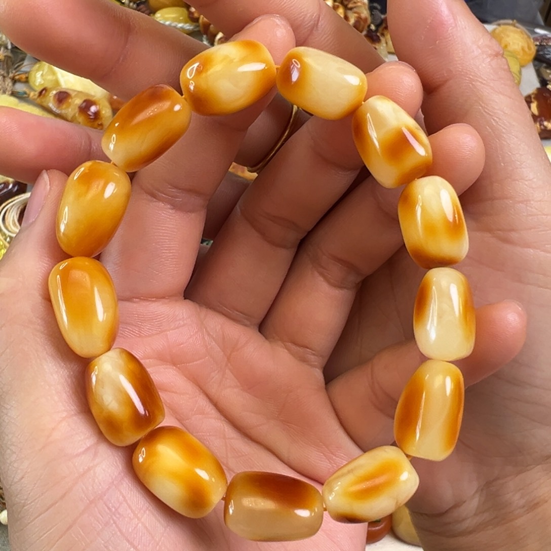 蜜蜡裸石未镶嵌蜜蜡