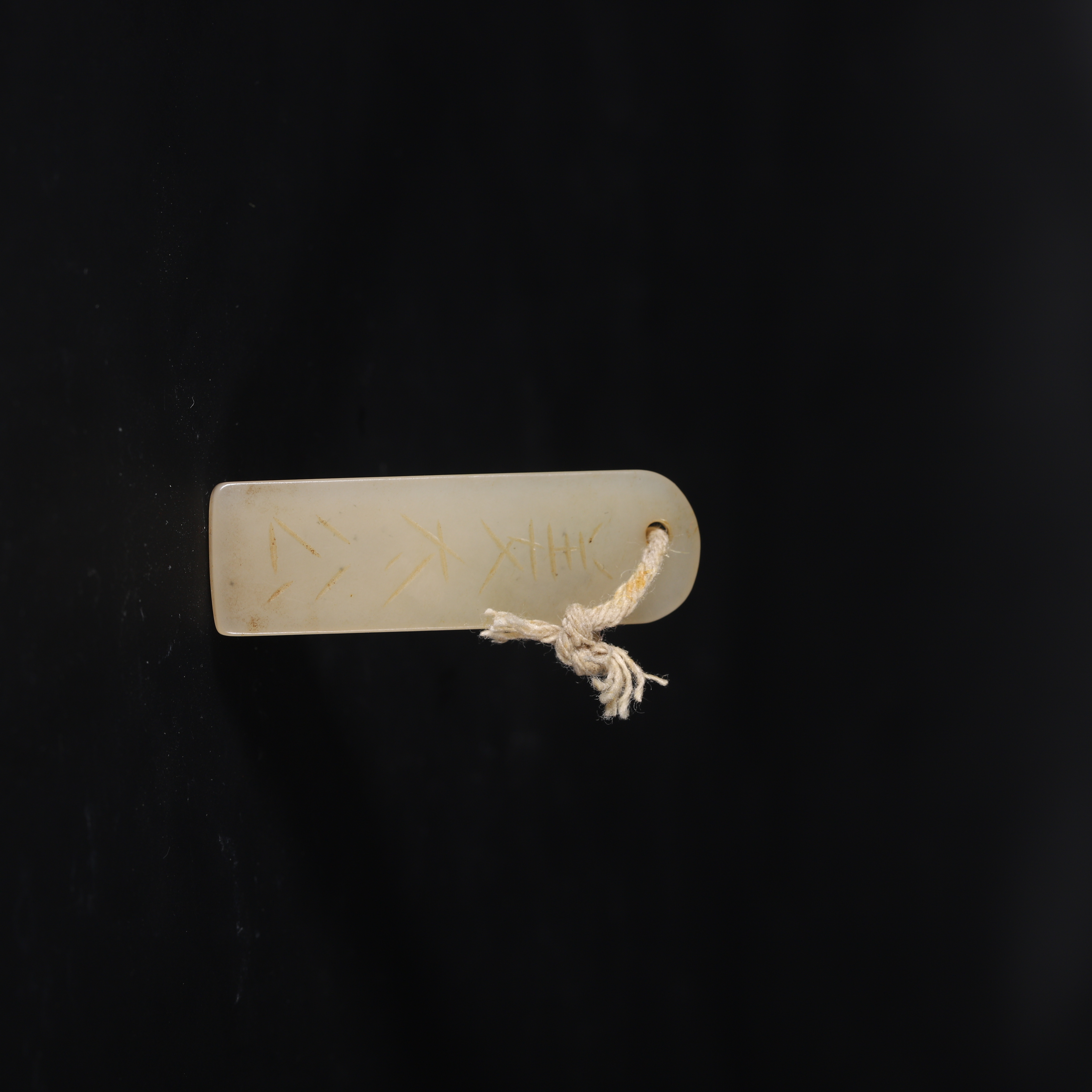 Lot04 清代和田玉姜太公挂件