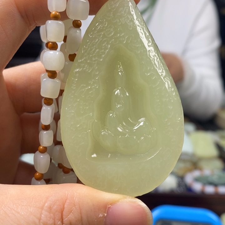 和田玉挂件未镶嵌阿*