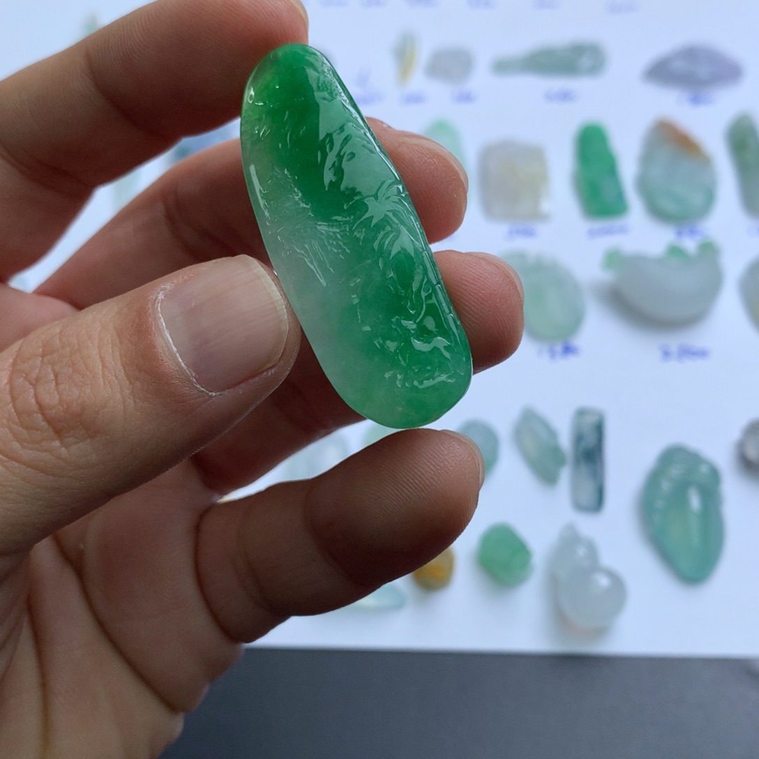 定制翡翠未镶嵌退*工天然翡翠A货