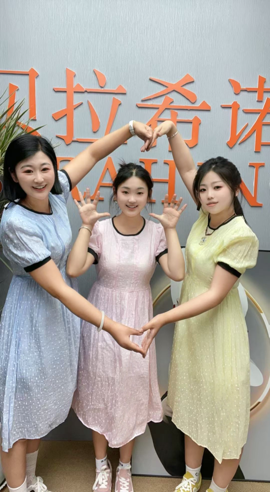 【丽姐宠粉】甜美温柔风连衣裙夏季收腰显瘦长裙子W110