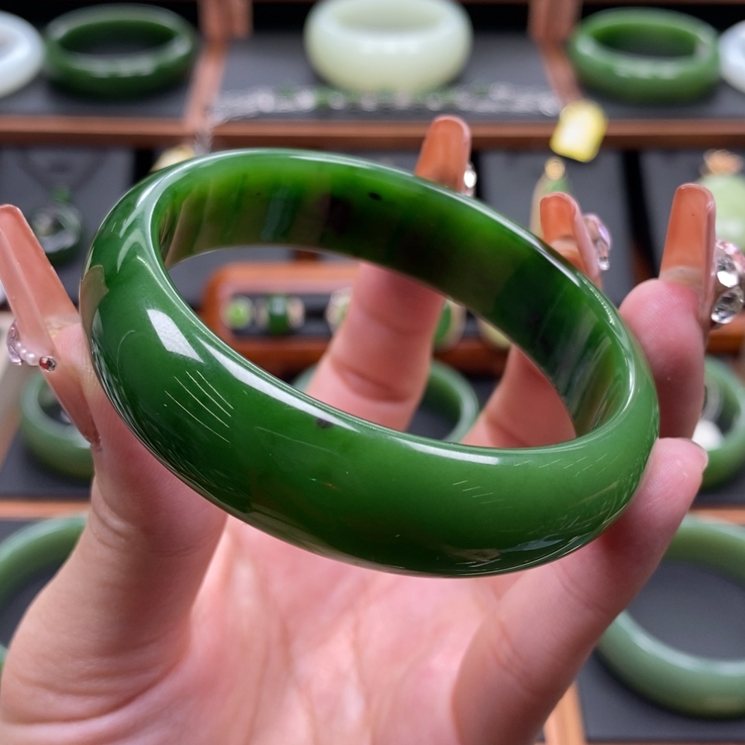 和田玉（碧玉）未镶嵌手镯5758