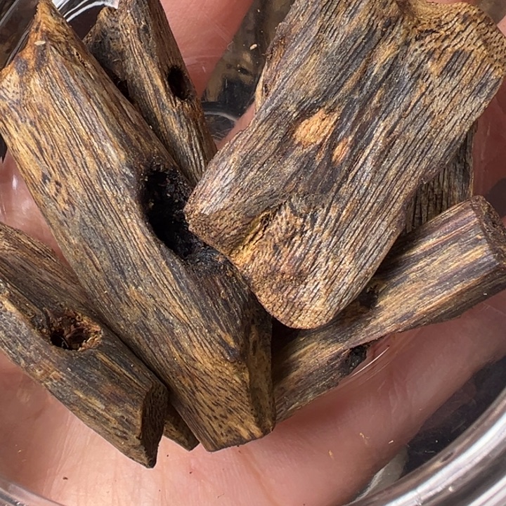 香榧木海南产区陆河块料 20克