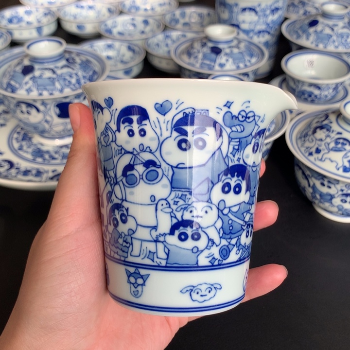 小**新蜡笔小新公道杯191号