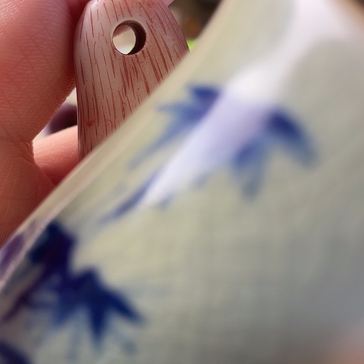 小***蜂现代陶瓷工艺杯子