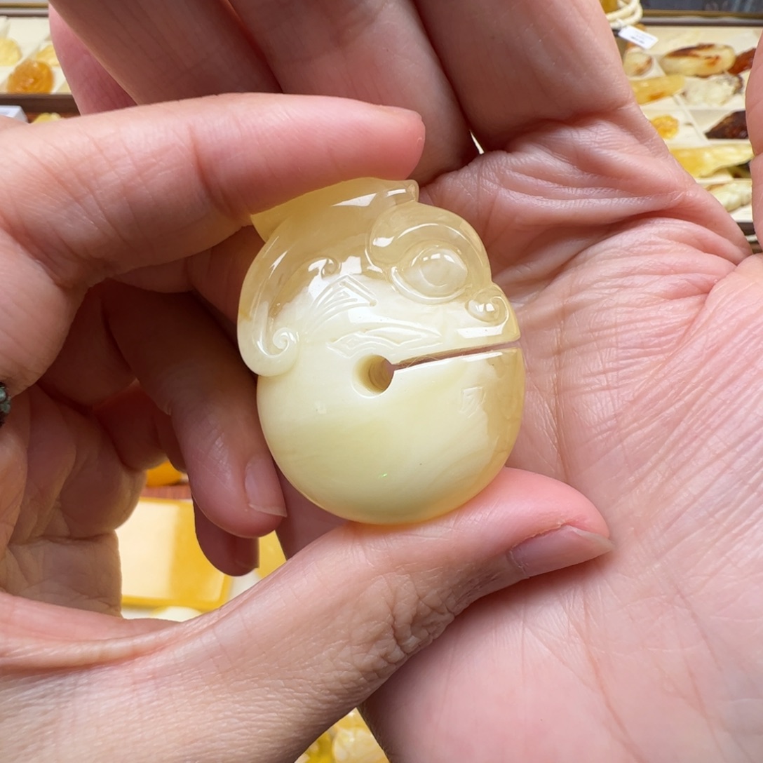 琥珀未镶嵌裸石蜜蜡