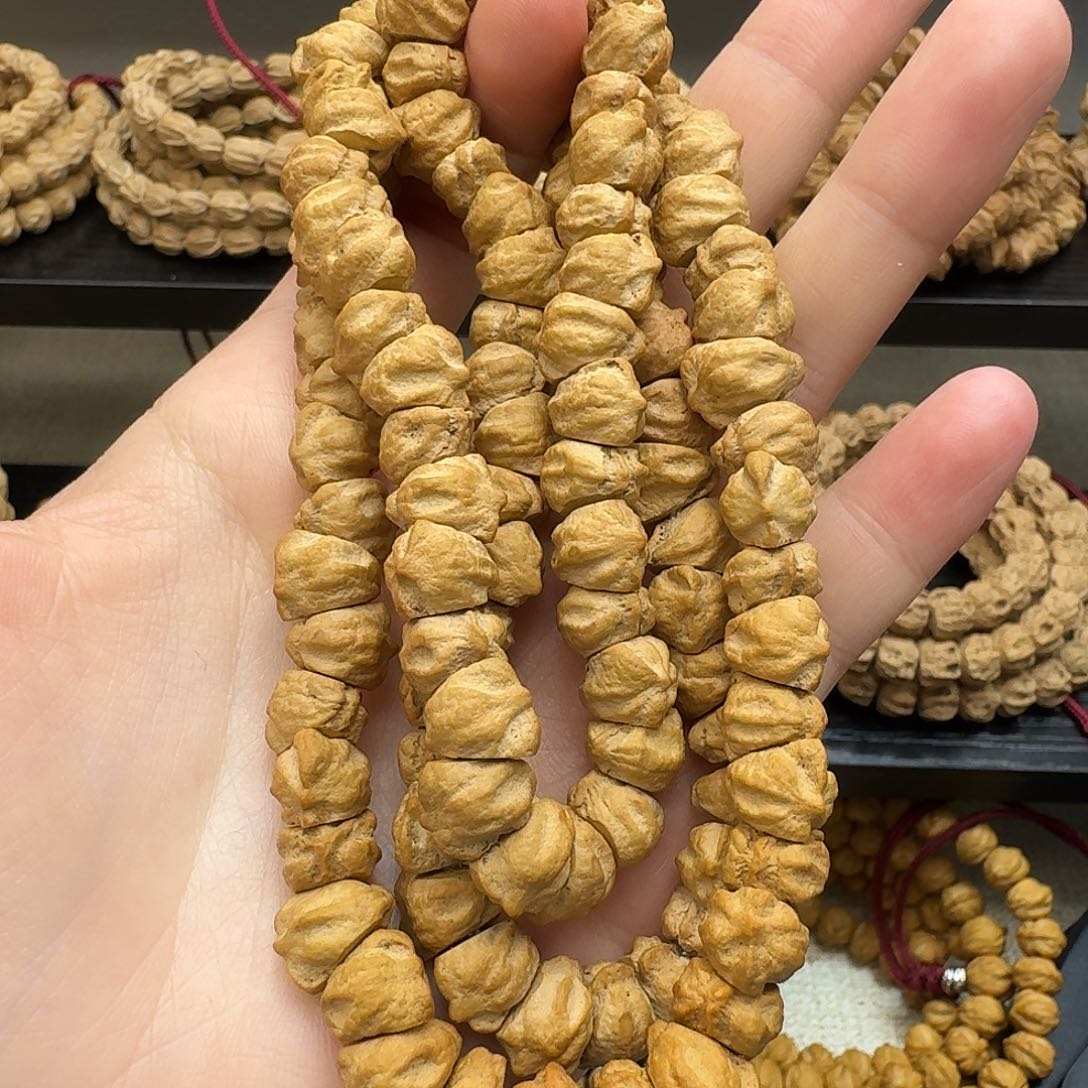 守***月吊坠柏香籽/百香籽