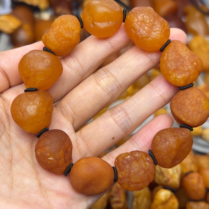 琥珀未镶嵌裸石天然蜜蜡