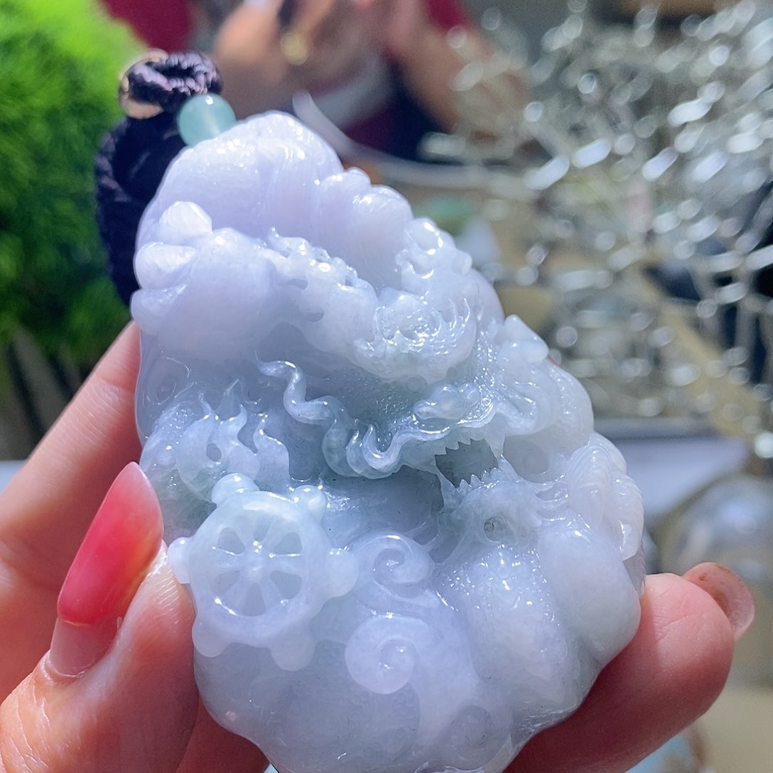 【闪购商品】翡翠未镶嵌颈饰龙牌