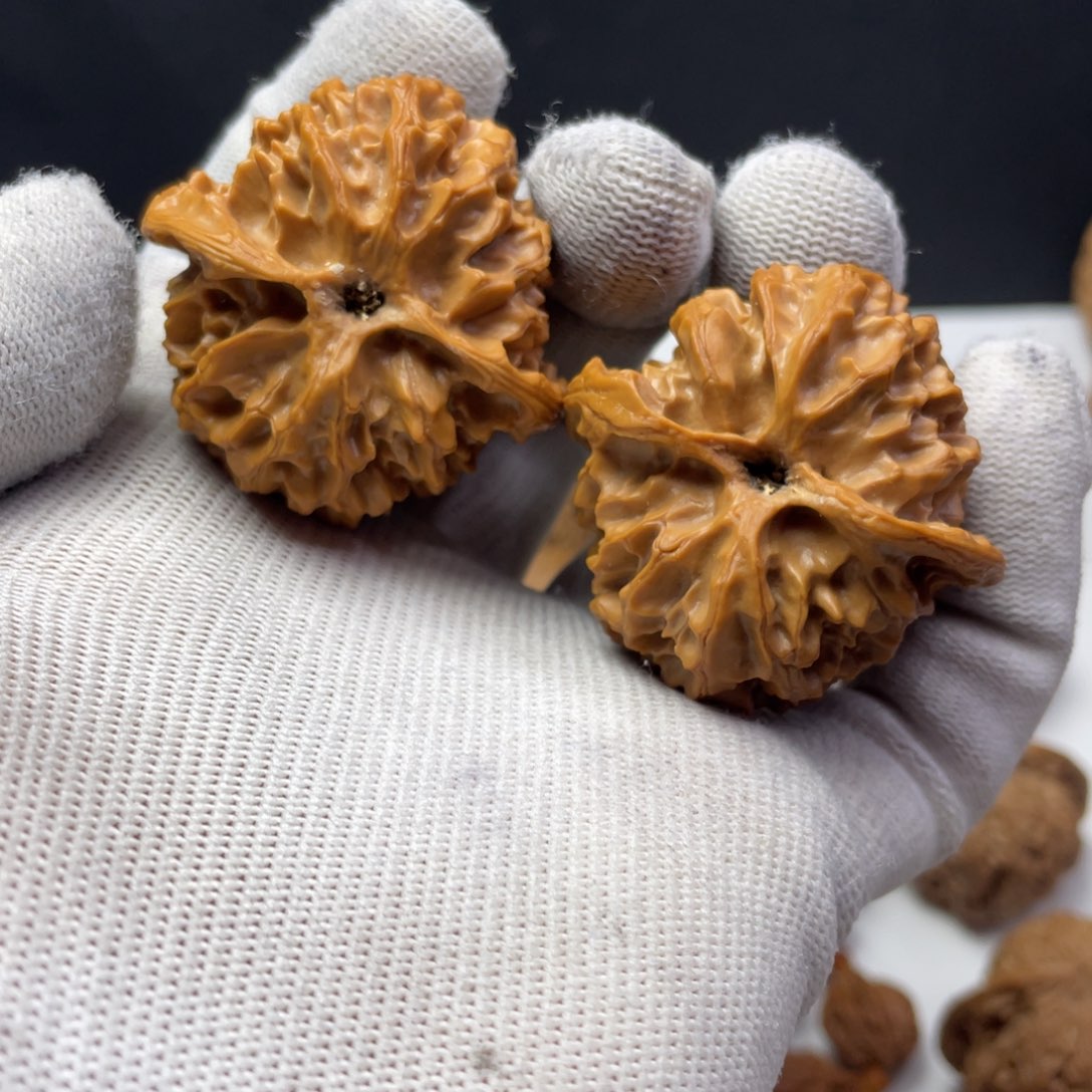 文玩核桃把件42+苹果园有修已打底