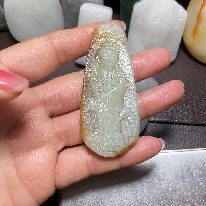 和田玉（糖玉）未镶嵌颈饰