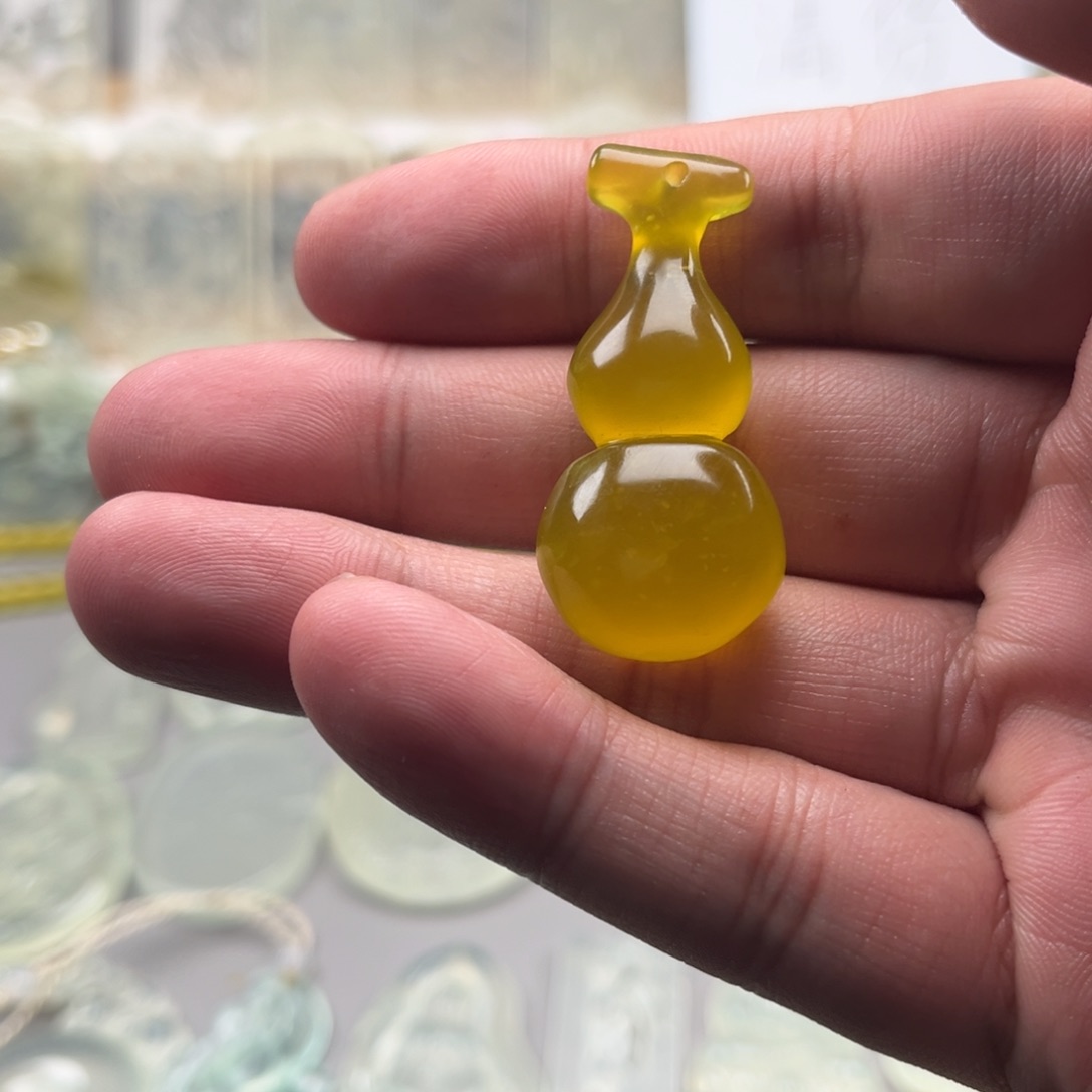 未镶嵌蛇纹石玉颈饰