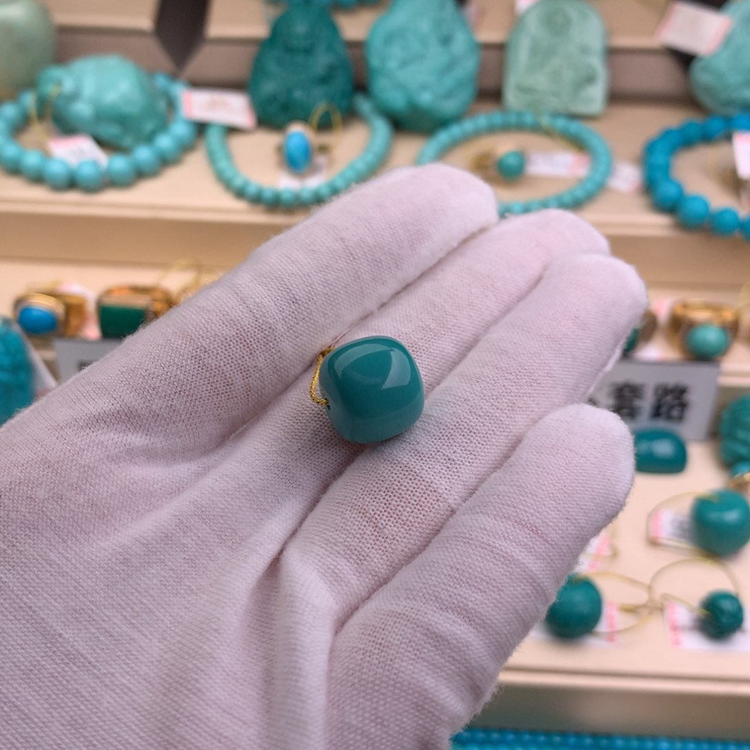 绿松石珠宝奇石未镶嵌捷***轴