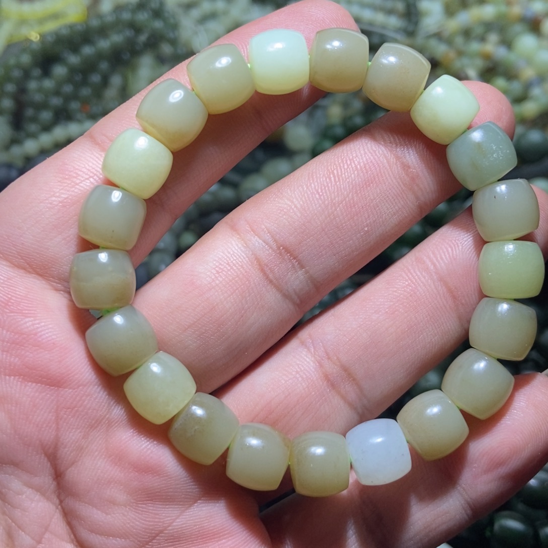 和田玉（糖玉）未镶嵌手链