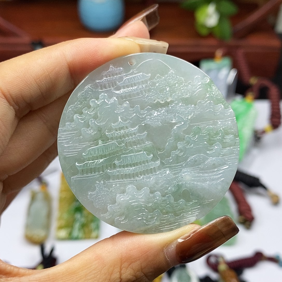 翡翠未镶嵌颈饰天然翡翠A货