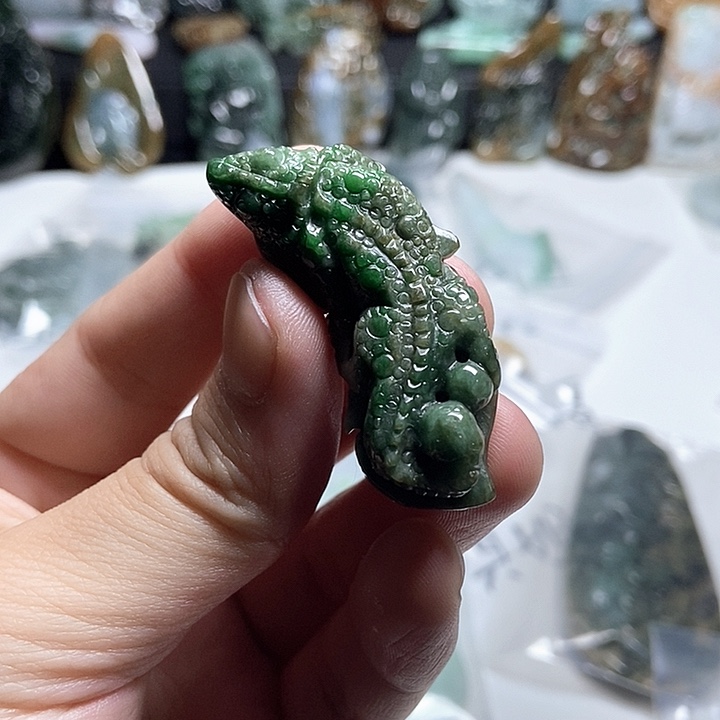 翡翠未镶嵌颈饰翡翠a货