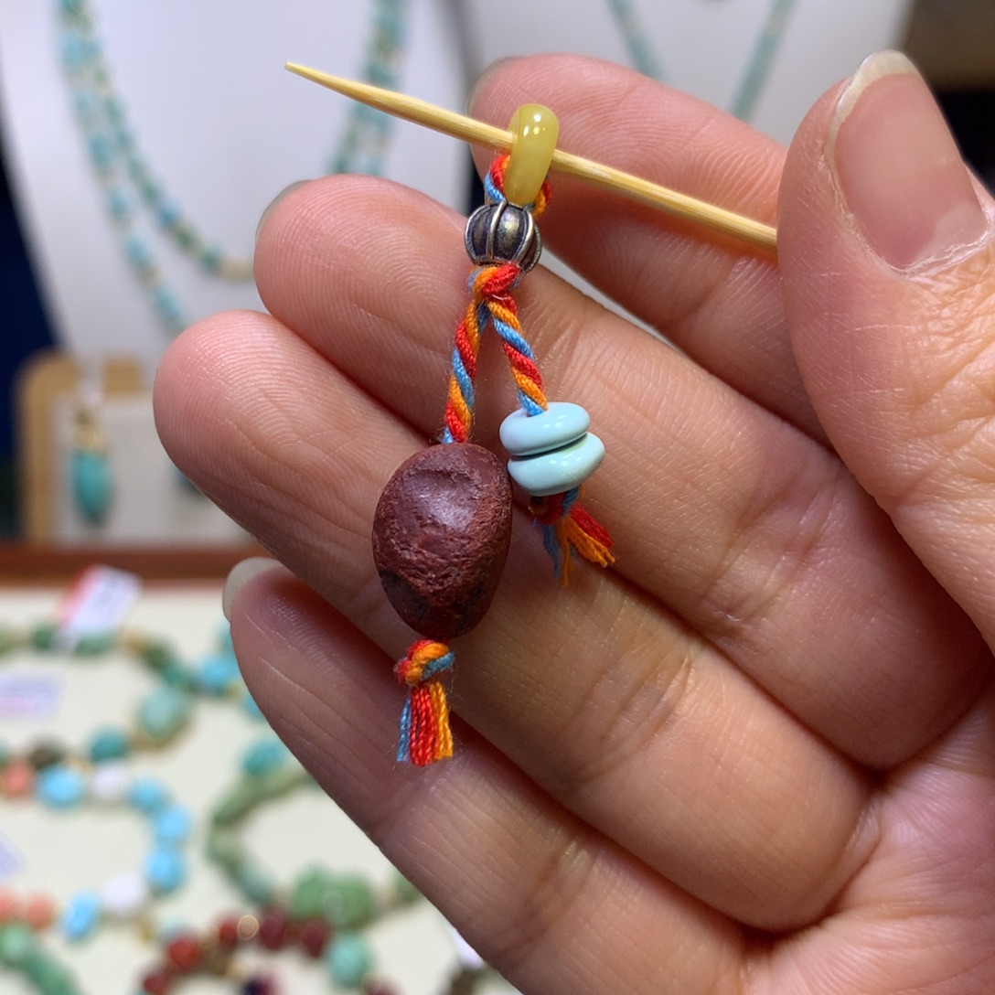 南红玛瑙未镶嵌挂件