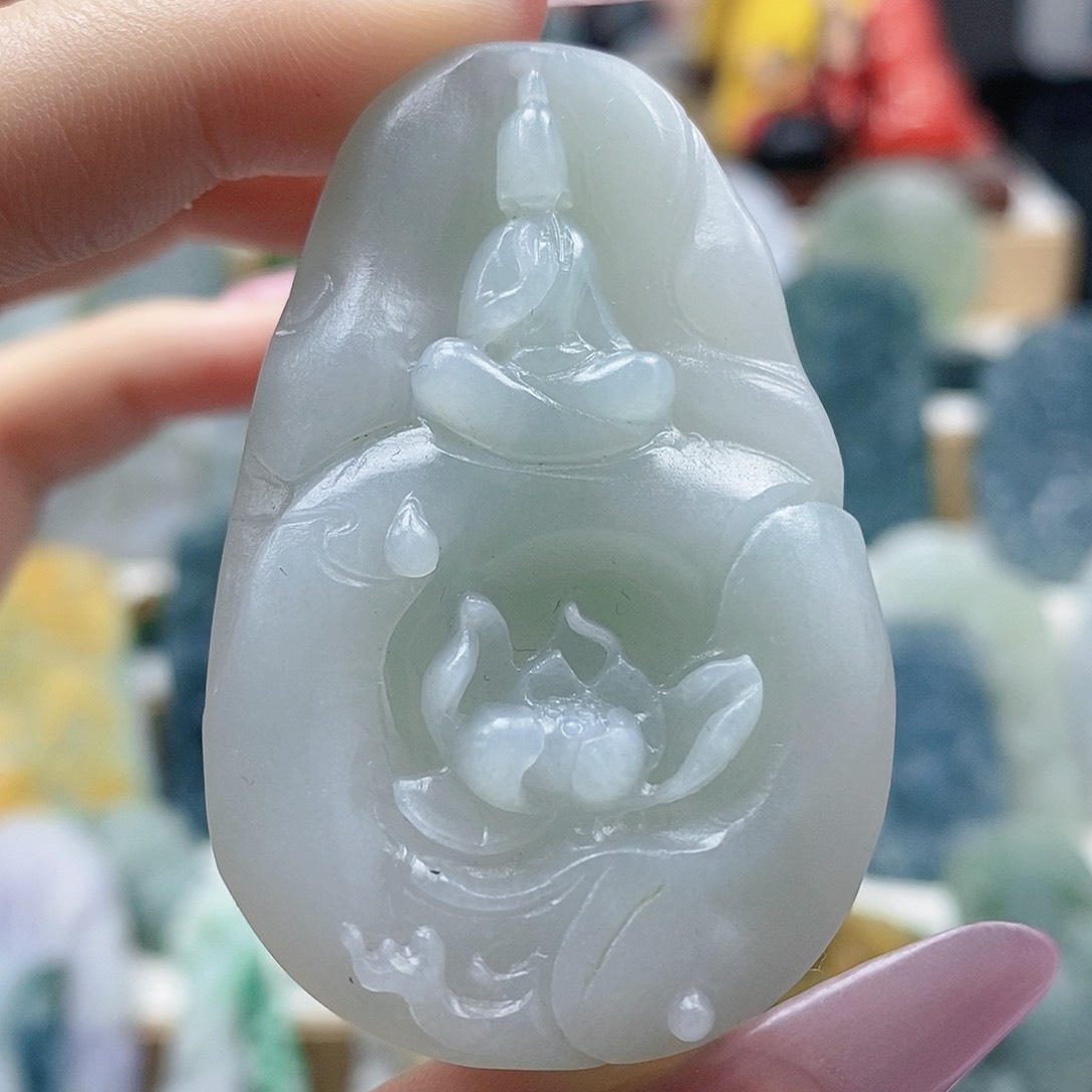 翡翠未镶嵌颈饰翡翠