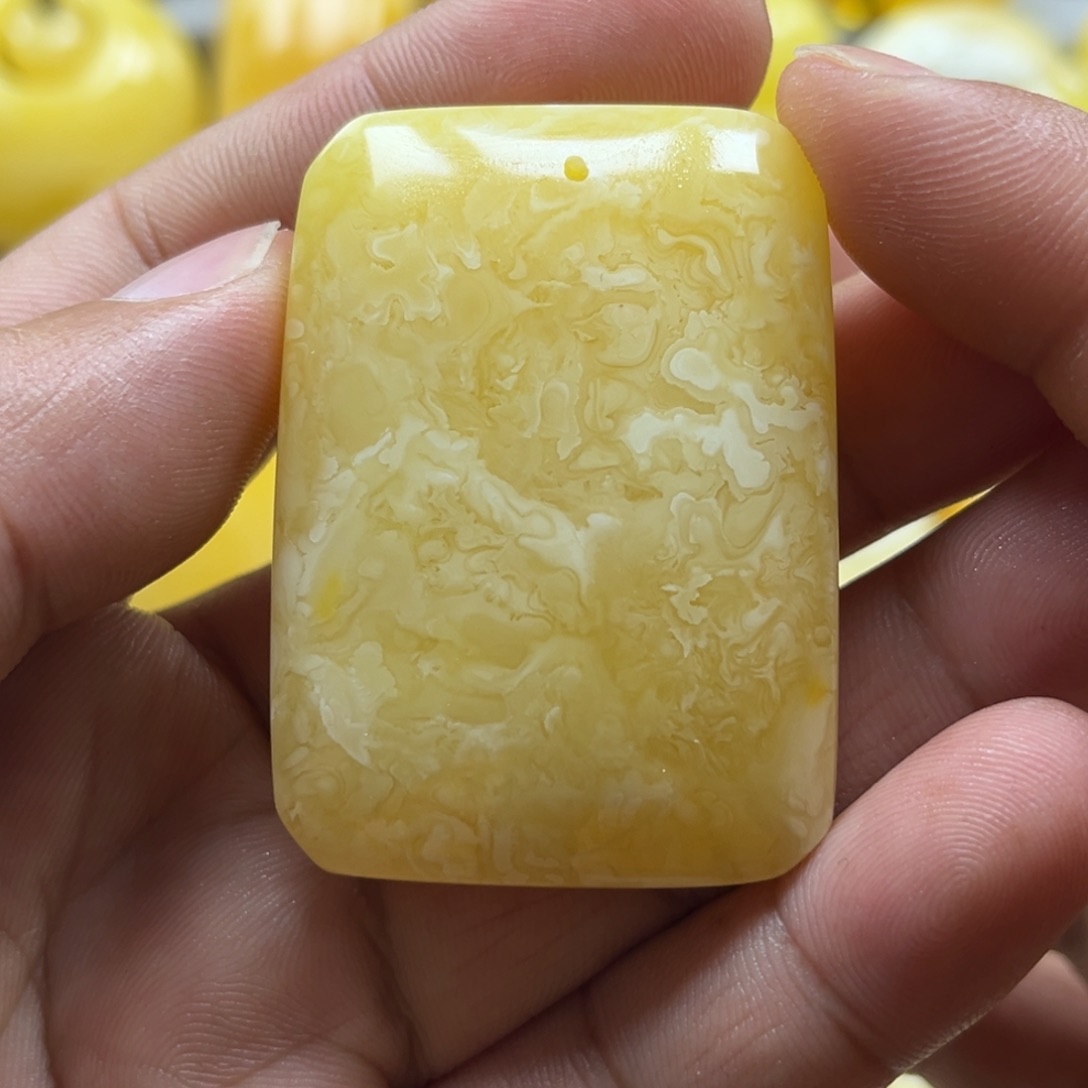 蜜蜡珠宝奇石未镶嵌