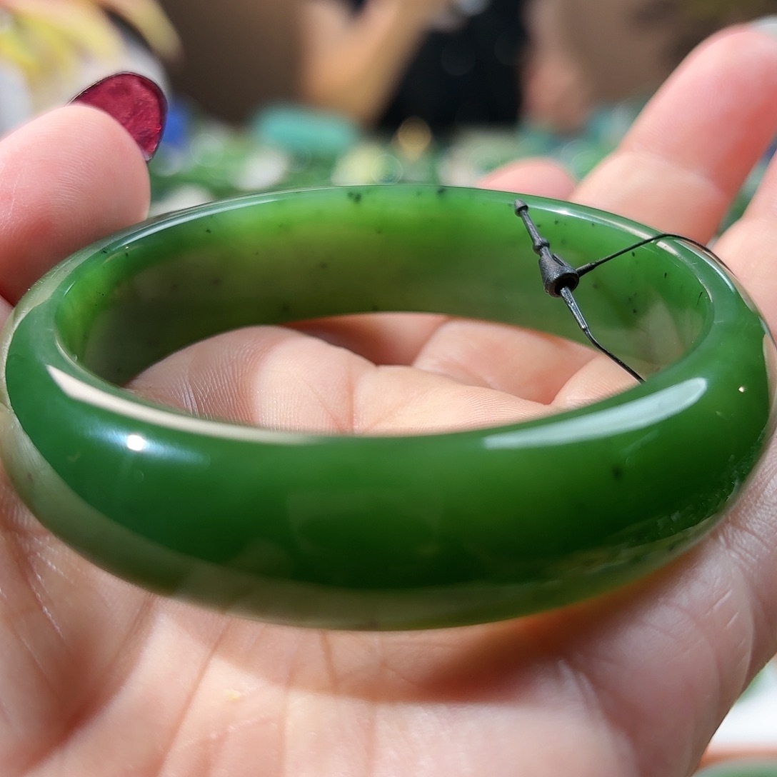 未镶嵌手镯和田玉（碧玉）