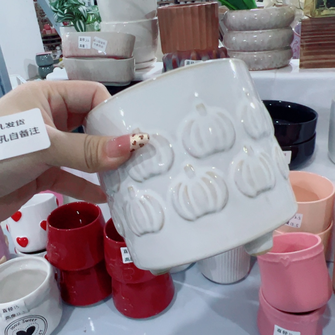 有孔陶瓷花盆，满10米包邮发货