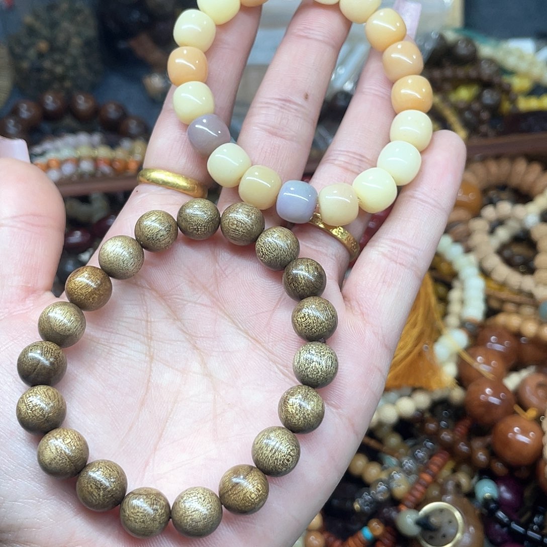 维腊木（绿檀）无事牌