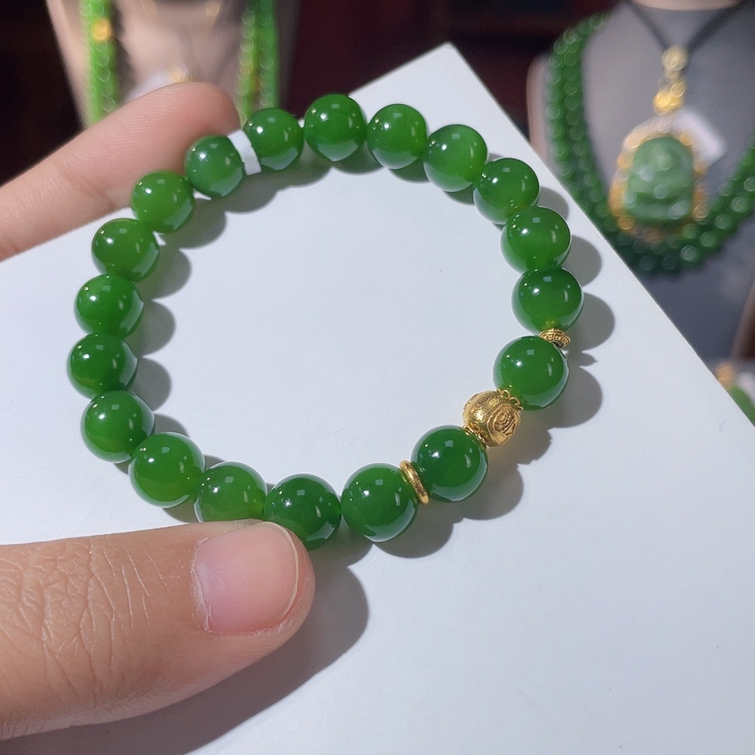 和田玉（碧玉）吊坠18K金镶嵌