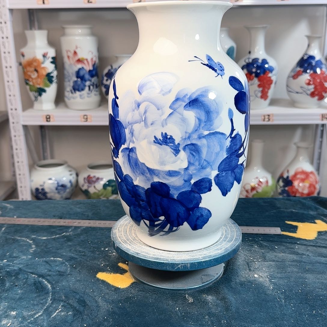 摆件景德镇陶瓷大冬清牡