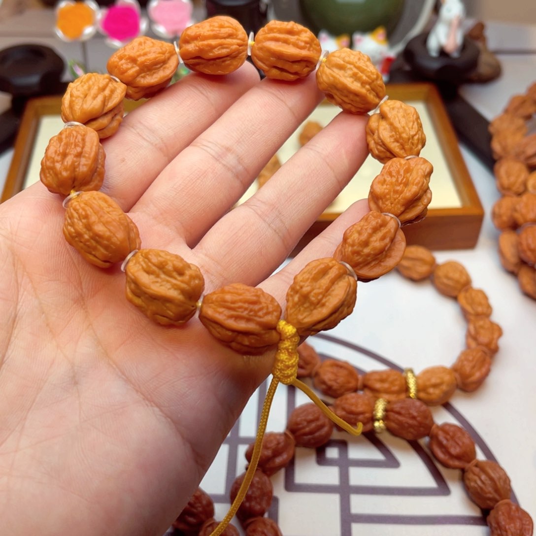 文玩核桃手串蛤蟆头